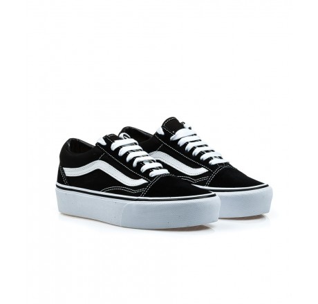 vans nere con plateau